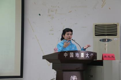 点击查看原图 吴元元讲座照片02.jpg